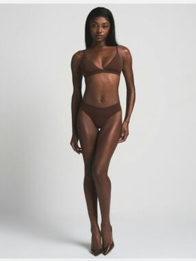 Skims Fits Everybody Thong Cocoa Brown